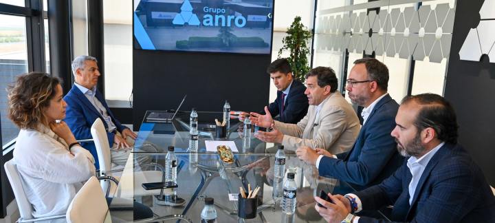 Valverde: ANRO genera empleo cualificado, impulsa la innovación industrial, cuida el medioambiente y lleva el nombre de Tomelloso y Ciudad Real por todo el mundo