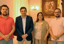 Valverde pone en valor el Tercer Sector en una reunión con la Asociación ELA-CLM Adelante y VívELA de Ciudad Real