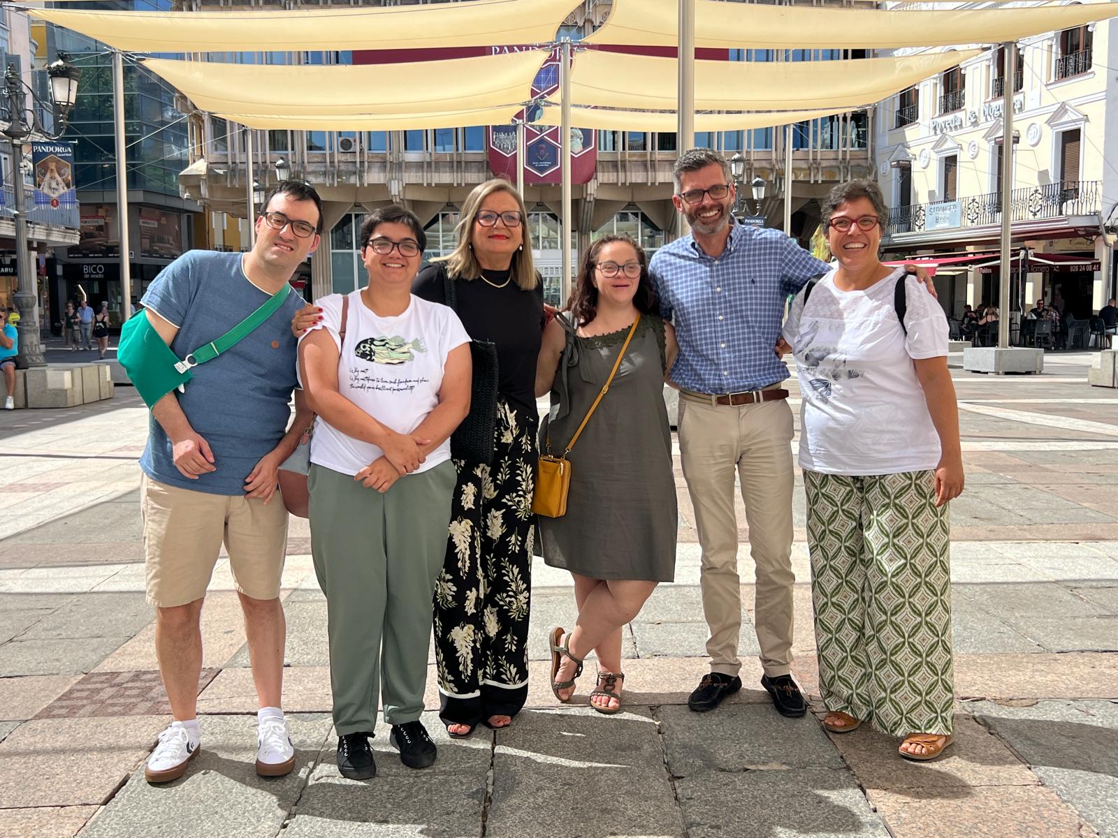 Ciudad Real se suma a la campaña “Ya es hora de salir del armario de la exclusión”, con un spot en la televisión municipal