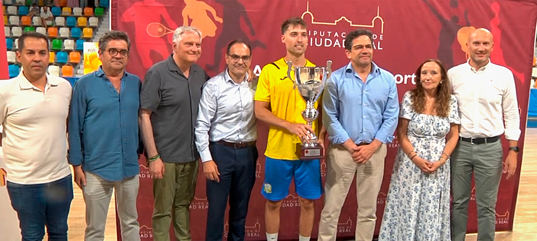 El BM Caserío Ciudad Real se impone al CB Bolaños en la final del Trofeo Diputación de Balonmano