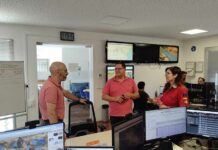 Castilla-La Mancha envía dos aviones anfibio para intervenir en los incendios de Castilla y León