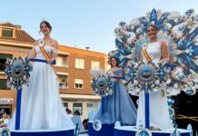 El Desfile-Concurso de Carrozas vuelve a llenar de color y público las calles de Villacañas
