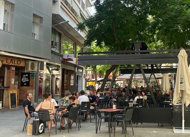 Esther Mora: “Sonia González vende como un logro lo que es un recorte de más de 300.000 euros al sector de la hostelería”