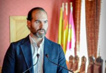 Ni récords ni trabajo: «el ridículo es estar solo en la propaganda»