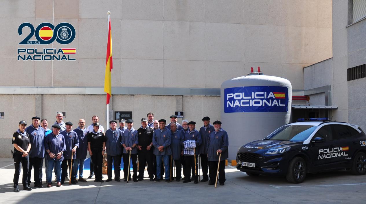 La Policía Nacional de Ciudad Real recibe en la Comisaría Provincial a una representación de la Hermandad de Pandorgos