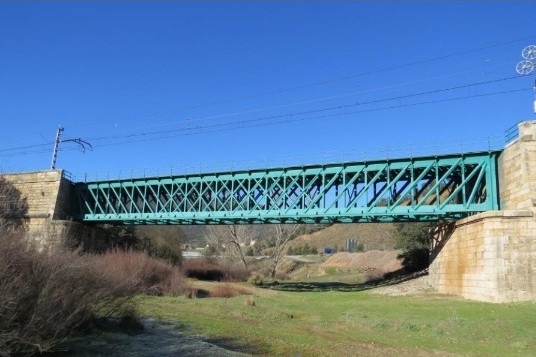 Adif destina 6M€ a rehabilitar 15 históricos puentes metálicos de la línea Ciudad Real-Jaén a su paso por Despeñaperros