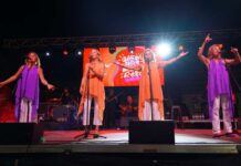 Más de 2.000 personas disfrutan en Villamayor de Calatrava del concierto de Siempre Así