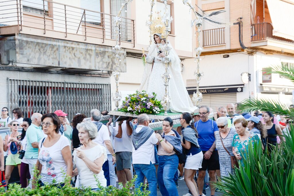 tomelloso vive emocion regreso patrona virgen vinas 7