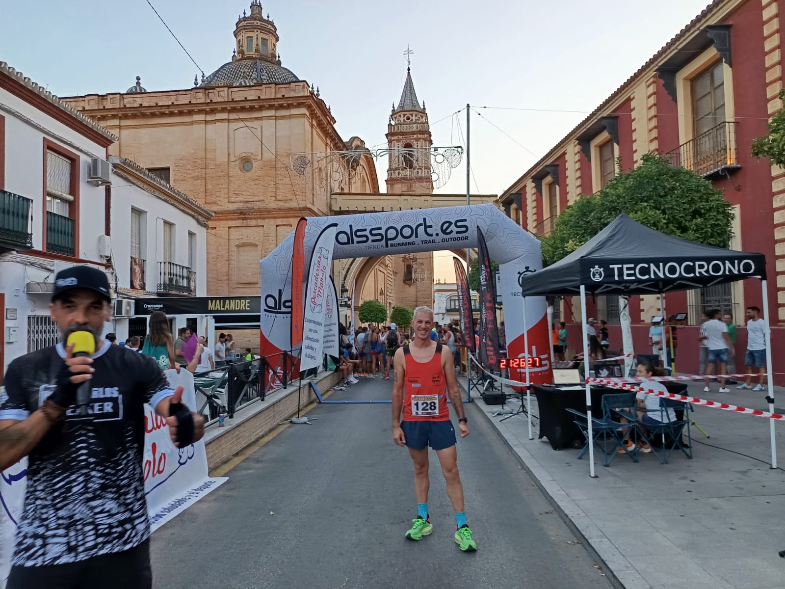 Los Pieles Run inmersos en carreras populares, un triatlon en Socuéllamos y una cita con Martín Fiz