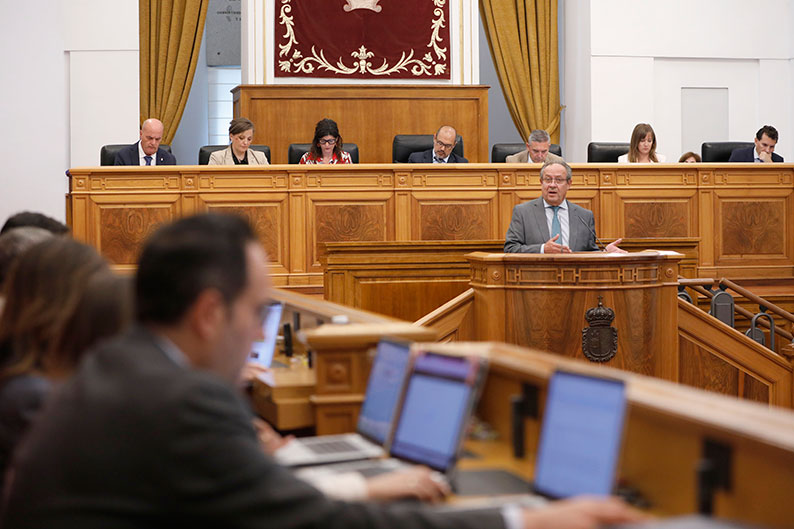 El Parlamento Autonómico aprueba el ‘techo de gasto’ de los Presupuestos de la Junta para 2026