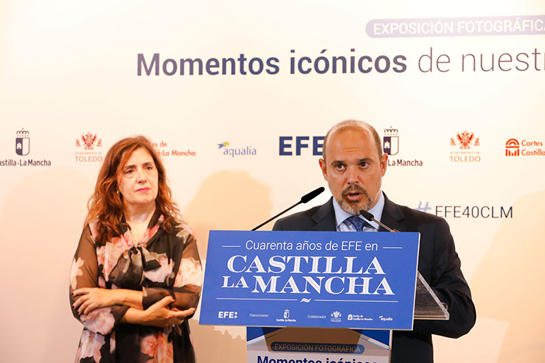 Bellido agradece el servicio que han prestado los medios de comunicación y las agencias para construir la identidad de Castilla-La Mancha