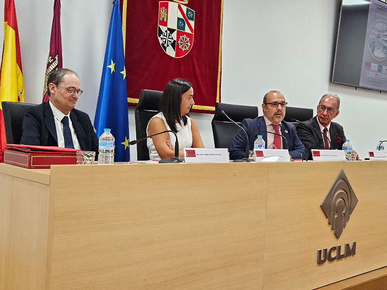 Bellido subraya su rechazo a los mensajes “injuriosos, calumniosos y deshumanizadores” en sede parlamentaria