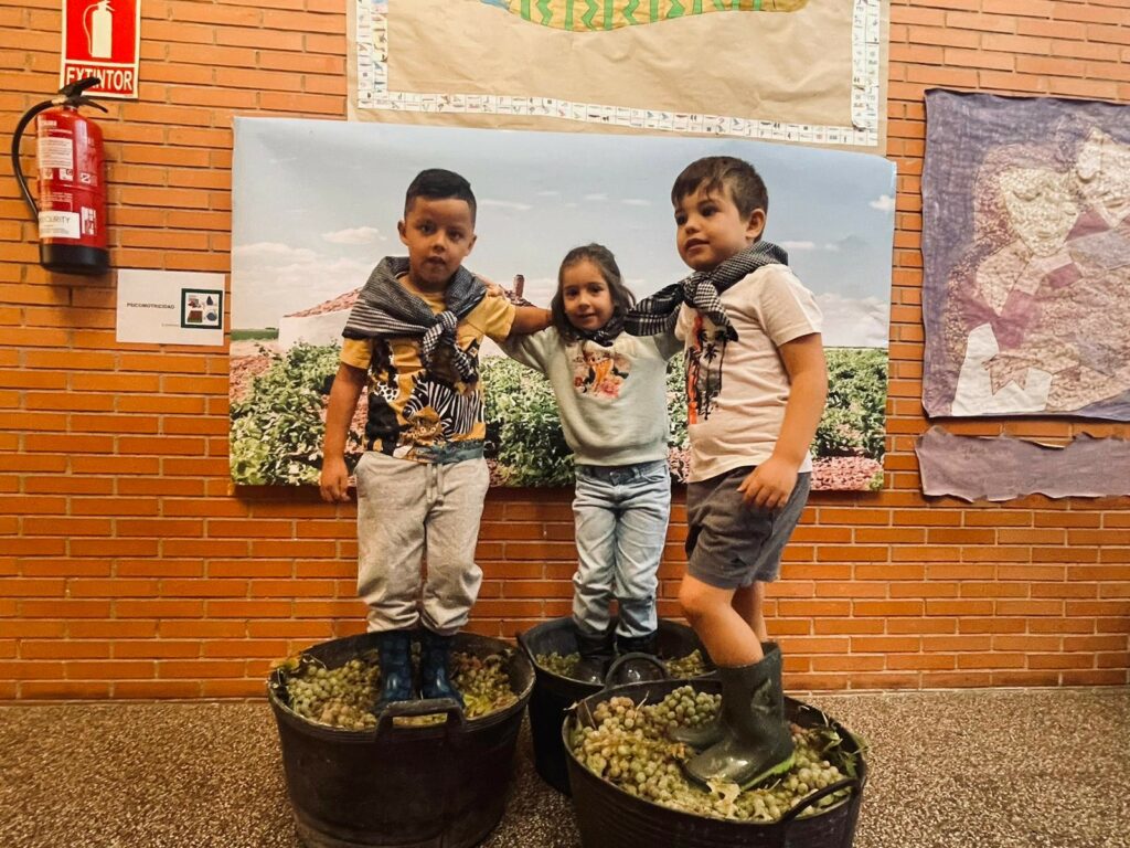 ceip san jose de calasanz celebra la vendimia