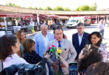 David Moreno solicita a Page defender a los ganaderos de Castilla-La Mancha ante los aranceles chinos al porcino y los recortes europeos a la PAC