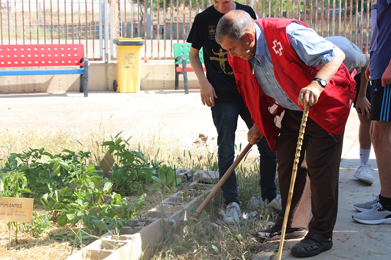 Cruz Roja lanza la campaña “De mayor quiero ser mayor” como reconocimiento a los derechos y justicia intergeneracional