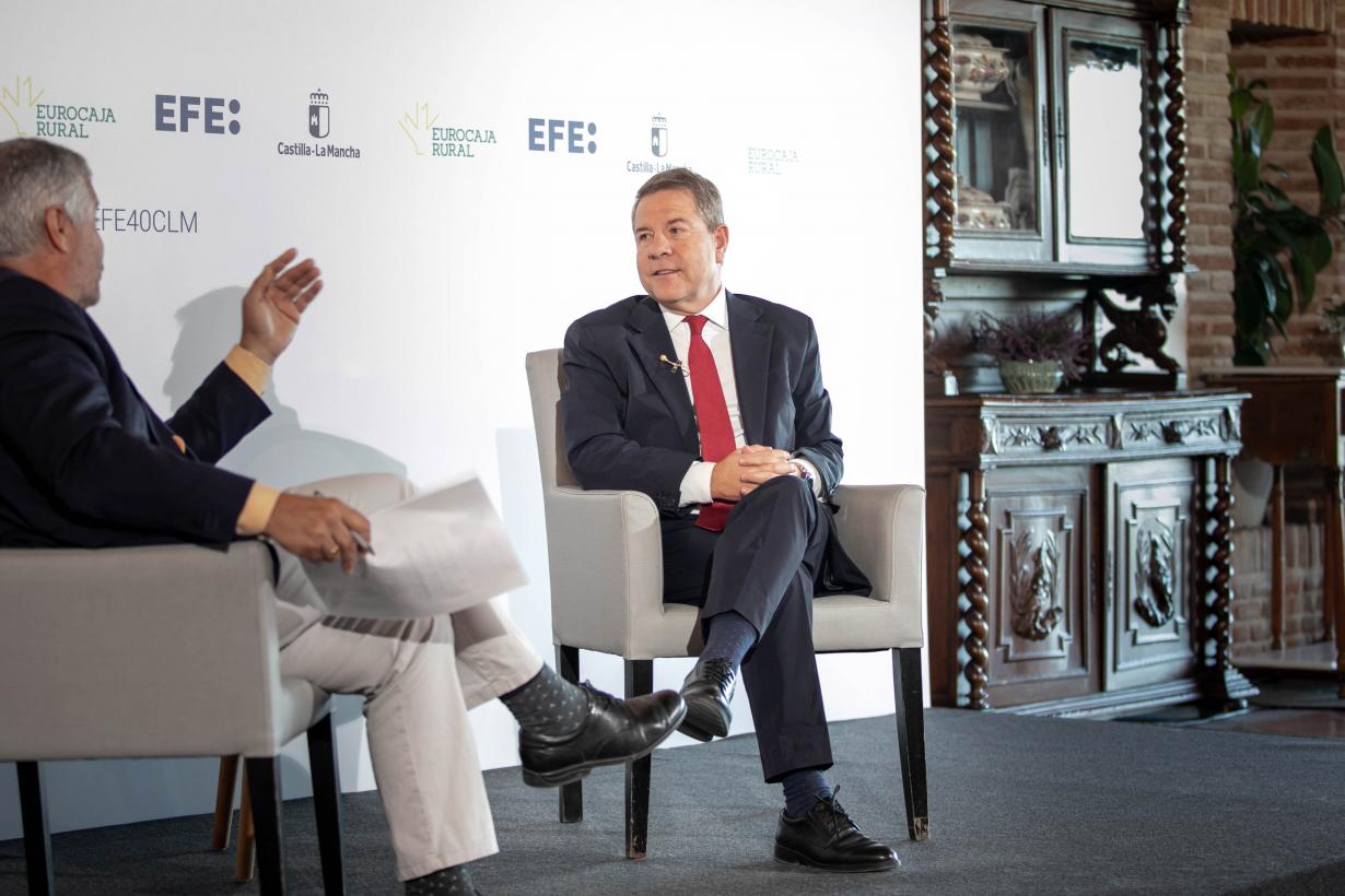 García-Page asegura que en el nuevo Estatuto de Autonomía quedarán “blindados” los logros conseguidos en los servicios públicos