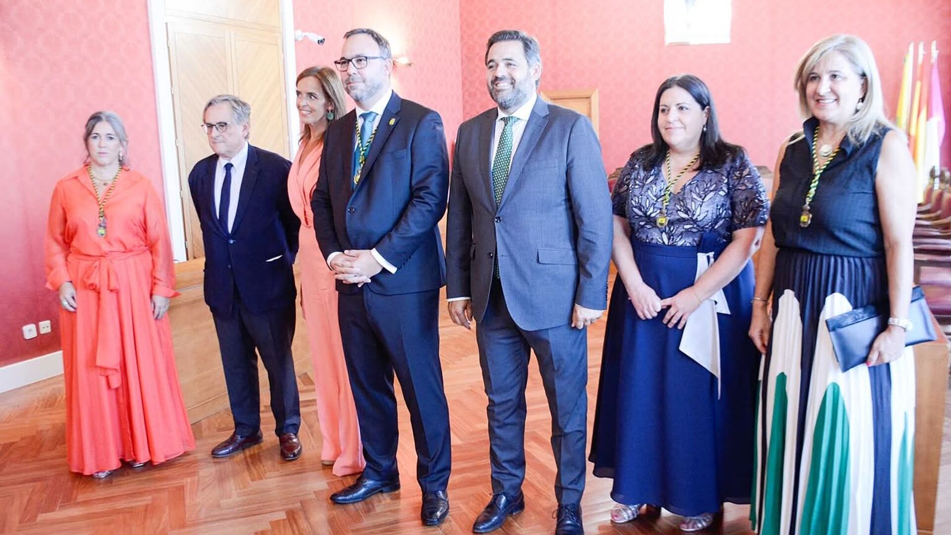 La Feria del PP: sin nadie al volante y solo para unos pocos