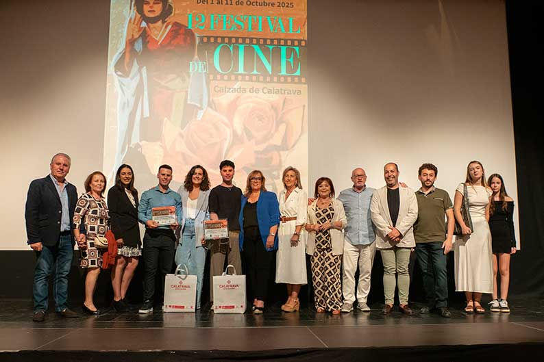 El XII Festival de Cine de Calzada de Calatrava arranca con un emotivo homenaje a los hermanos Carlos y Roberto Valle