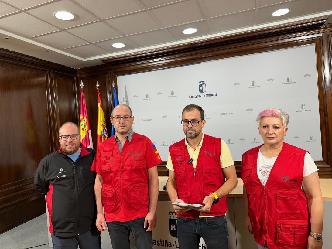 El incendio forestal de Peñalba de la Sierra evoluciona de forma favorable y se trabaja para su estabilización