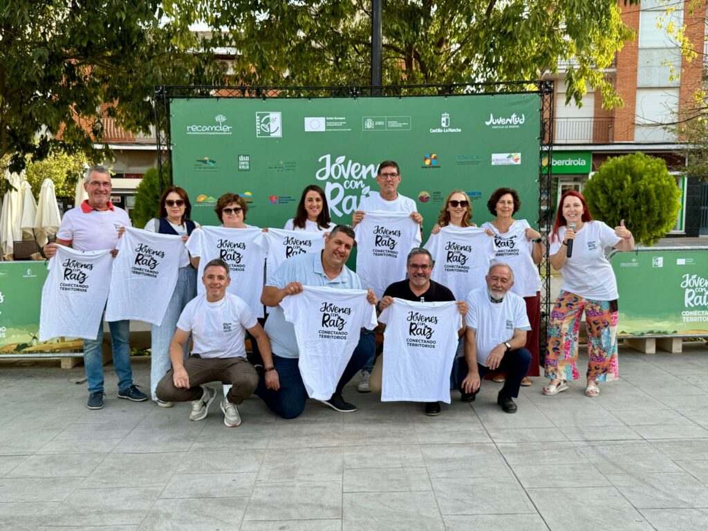 jovenesconraizvillacanas