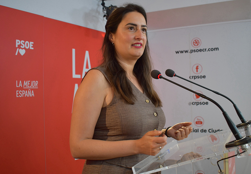 Cristina López Zamora: 