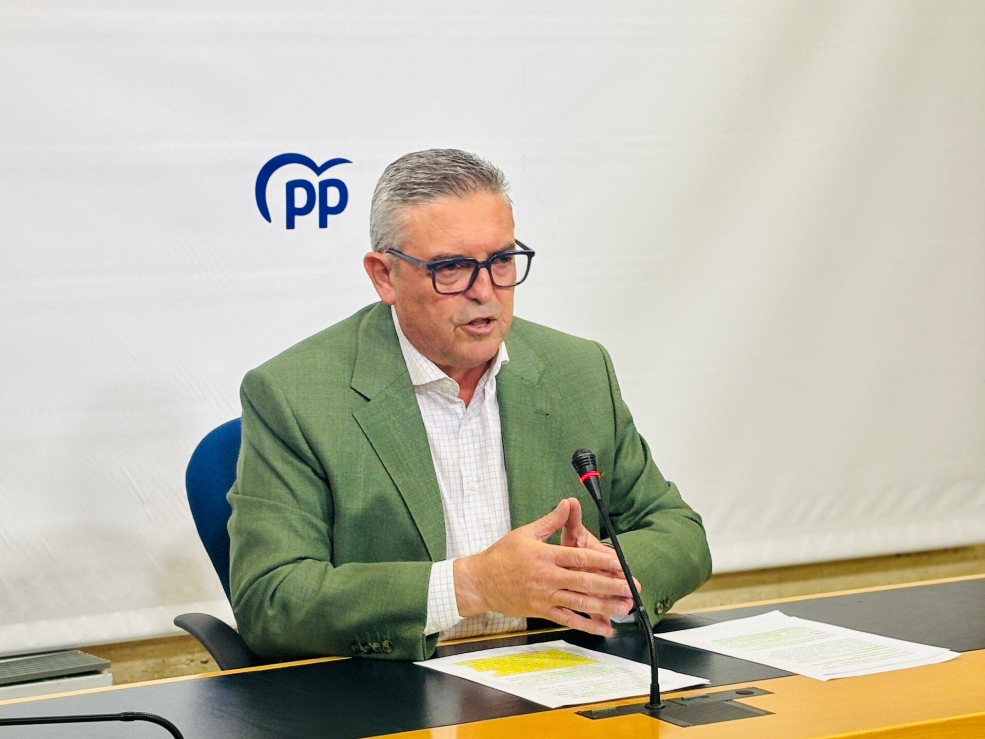 Lucas-Torres: “Es vergonzoso que Page humille a los agricultores con ayudas ridículas y discriminatorias de 50 céntimos por la sequía”