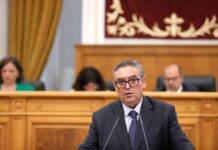 Lucas-Torres apuesta por un plan para proteger el medio rural, reforzar la prevención y dotar de dignidad y medios a los bomberos forestales y a GEACAM