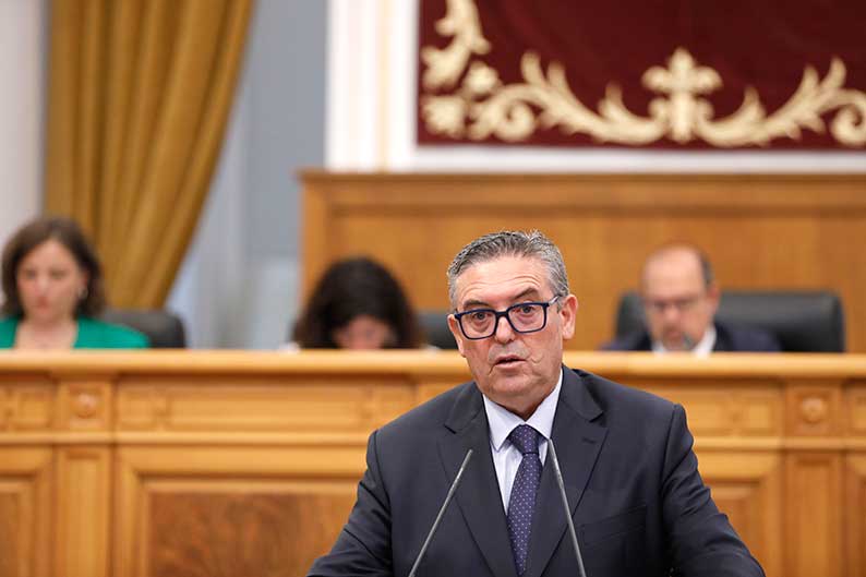 Lucas-Torres apuesta por un plan para proteger el medio rural, reforzar la prevención y dotar de dignidad y medios a los bomberos forestales y a GEACAM