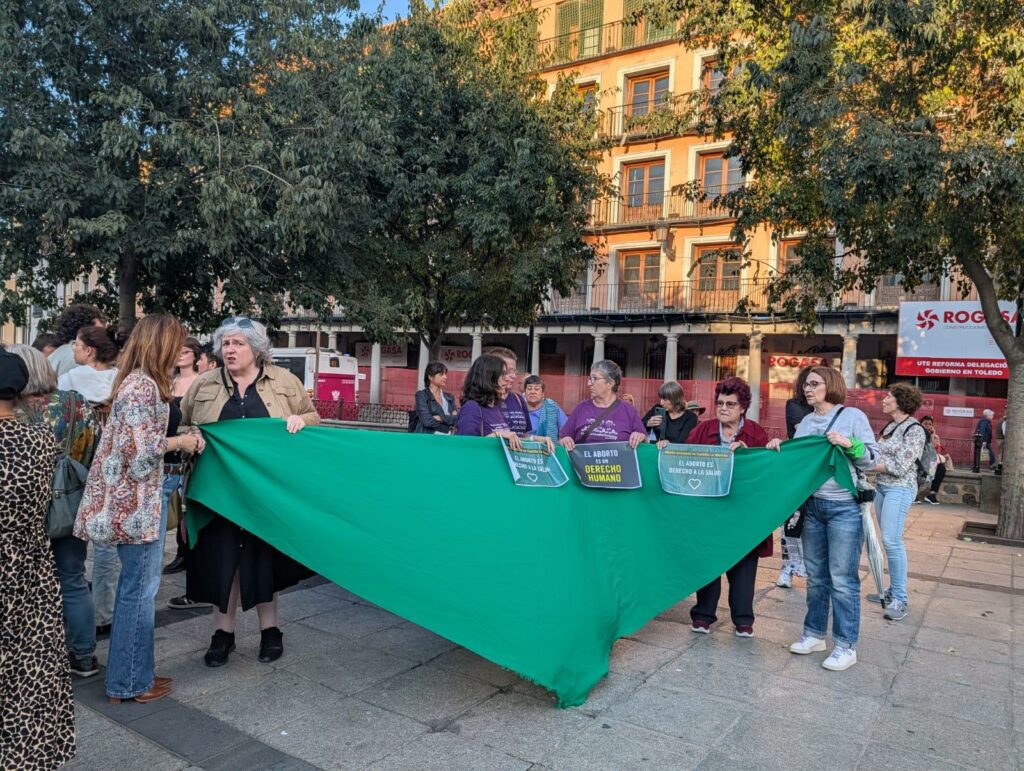 mas de 37 organizaciones denuncian la falta de acceso al aborto en la sanidad publica de castilla la mancha 02