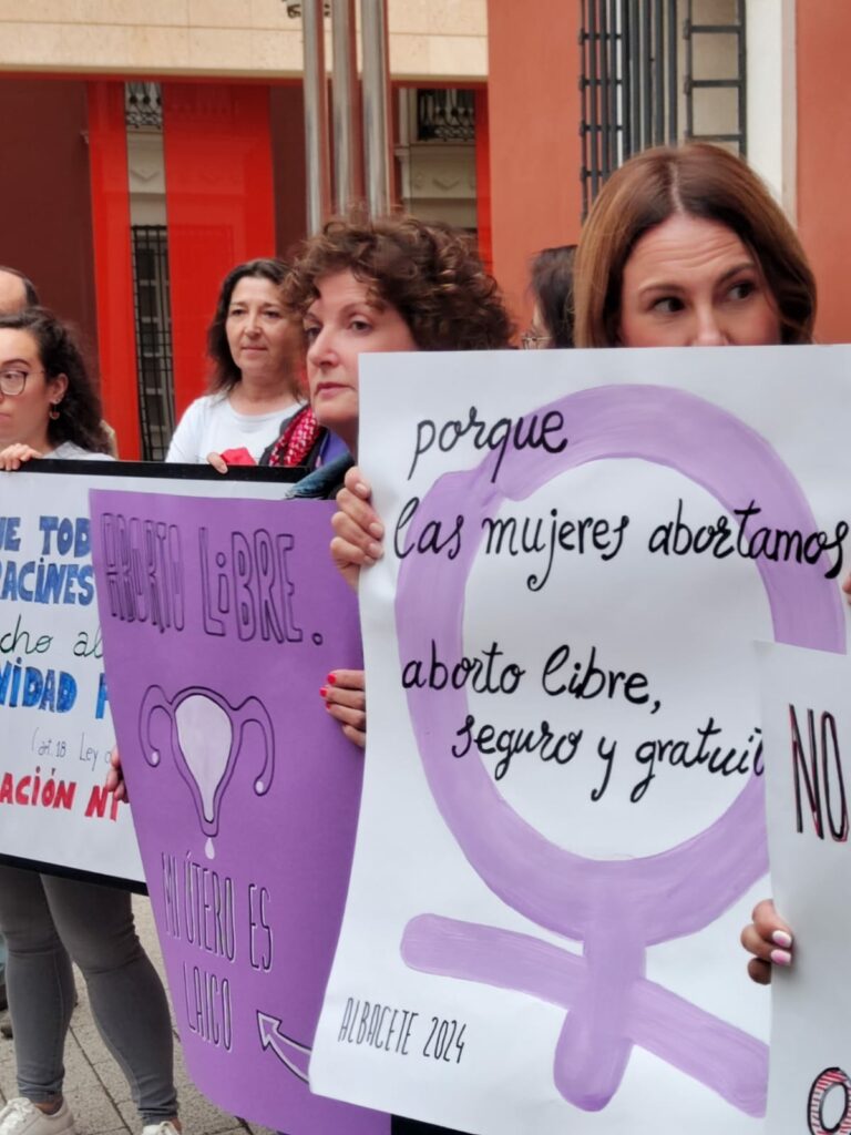 mas de 37 organizaciones denuncian la falta de acceso al aborto en la sanidad publica de castilla la mancha 32