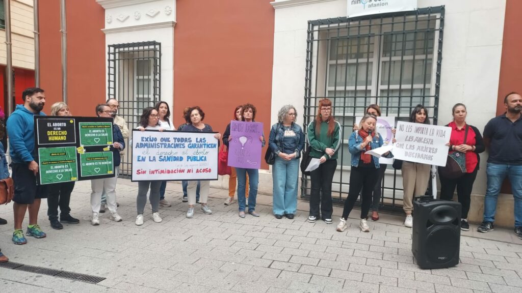 mas de 37 organizaciones denuncian la falta de acceso al aborto en la sanidad publica de castilla la mancha 34