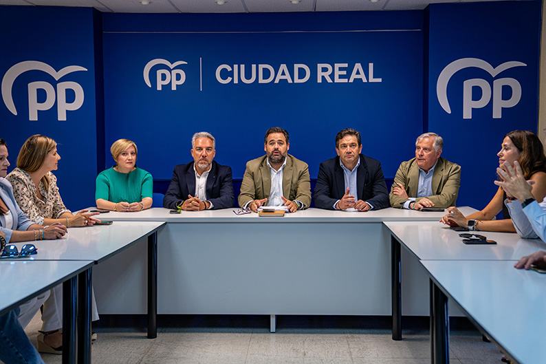 Núñez alerta que la quita de la deuda no es ninguna solución para Castilla-La Mancha, “sino un maquillaje de la nefasta gestión económica de Page”