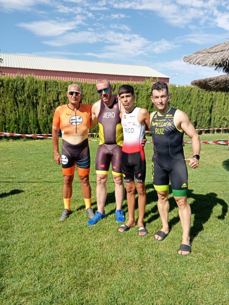 Los Pieles Run brillan en el Triatlón Cross de Las Mesas y en la Carrera Popular de Villafranca de los Caballeros