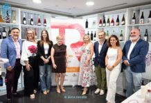 La vicepresidenta Sonia González pone en valor en Socuéllamos el proyecto «El Quijote hecho Vino» impulsado por la Diputación