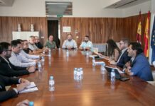 El Gobierno de CLM abordará un nuevo reglamento del taxi y regulará las VTC