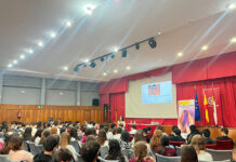 “Banea el machismo, refresca el algoritmo…”, una actividad formativa impartida por la socióloga Carmen Ruiz Repullo a casi 200 alumnos de Toledo