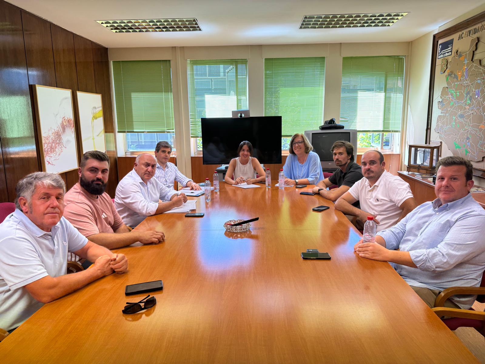 ASAJA Ciudad Real pide en una reunión con Agricultura más fondos y un plan de vacunación urgente para hacer frente a la lengua azul