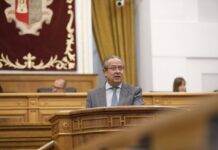 La Junta defiende el techo de gasto para 2026 con un objetivo de déficit cero y un mayor impulso a los servicios públicos fundamentales