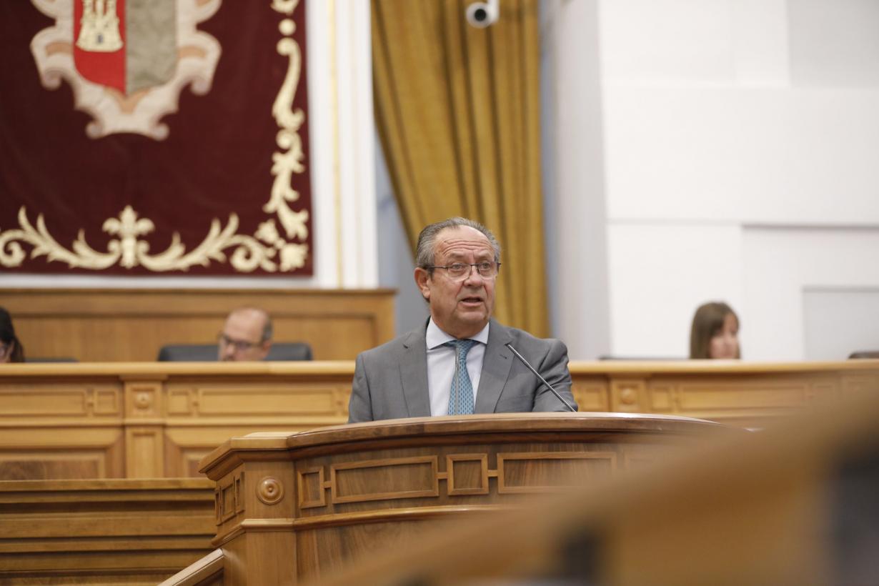 La Junta defiende el techo de gasto para 2026 con un objetivo de déficit cero y un mayor impulso a los servicios públicos fundamentales 