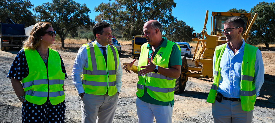 Valverde destaca la inversión de más de 4 millones de euros en la mejora de la carretera Cabezarrubias-Brazatortas