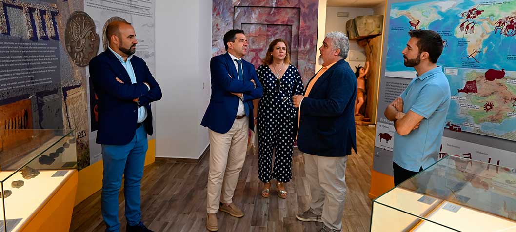 Valverde pone de manifiesto el aumento de la ayuda de la Diputación a Fuencaliente y anuncia más recursos económicos para obras y gasto corriente