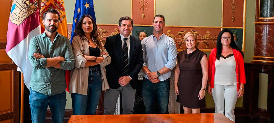 Valverde incide en la importancia de confiar en los jóvenes empresarios para lograr “una provincia moderna y avanzada”