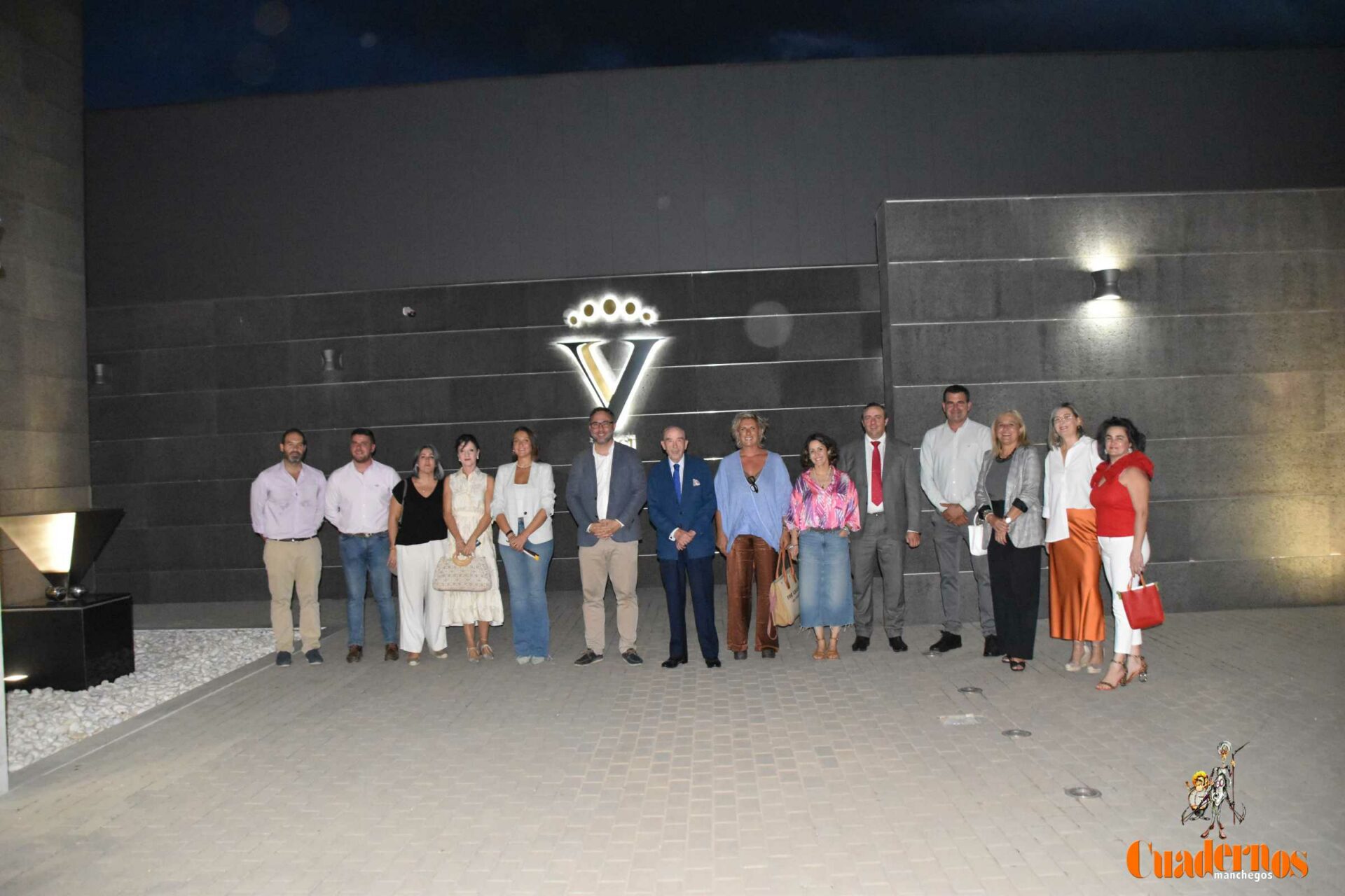 Javier Navarro resalta la colaboración con la Cooperativa Virgen de las Viñas y la importancia de la gestión del agua para el futuro de la localidad