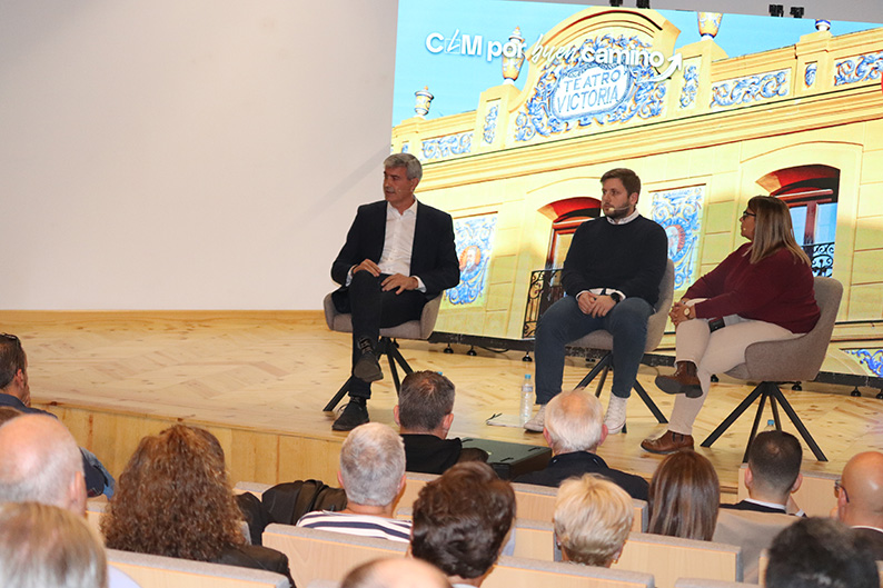 La vivienda abre el ciclo de actos ‘CLM por buen camino’ con el que el PSOE acerca a la ciudadanía las principales medidas del Gobierno de Page