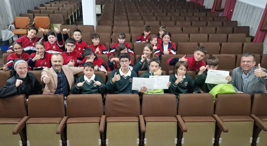 Alumnado del colegio Santa María de la Expectación de Cuenca gana la fase autonómica del concurso escolar ‘Consumópolis 21’ 1 alumnadocuenca 2
