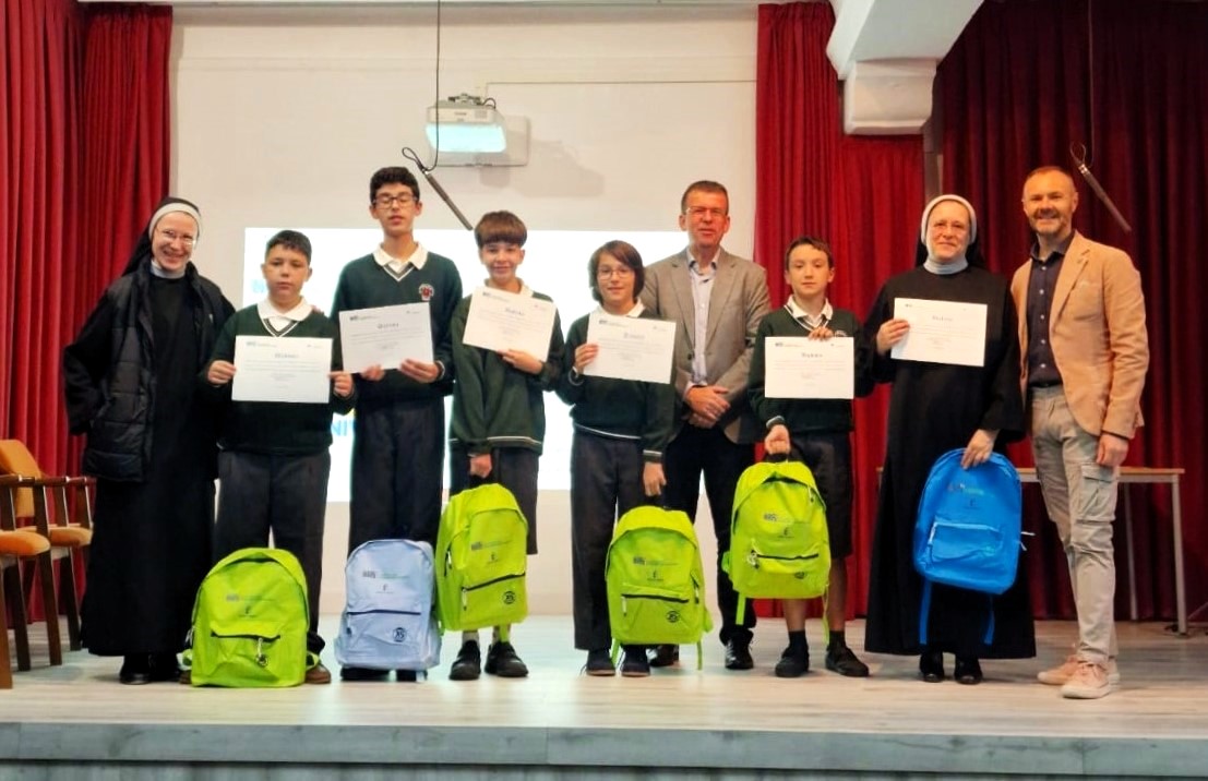 Alumnado del colegio Santa María de la Expectación de Cuenca gana la fase autonómica del concurso escolar ‘Consumópolis 21’