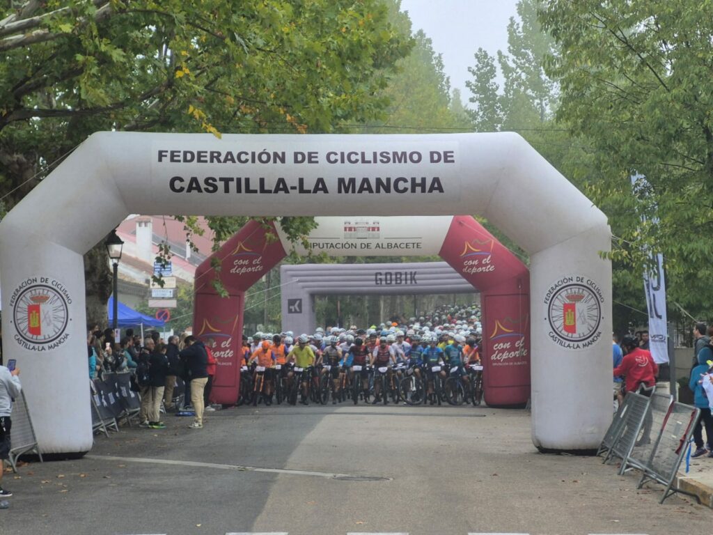 Antonio García y Mónica Belda conquistan la montaña en la XXI edición de Los Calares de Río Mundo Gobik Bike Maratón 4 antoniogarciacalares 3