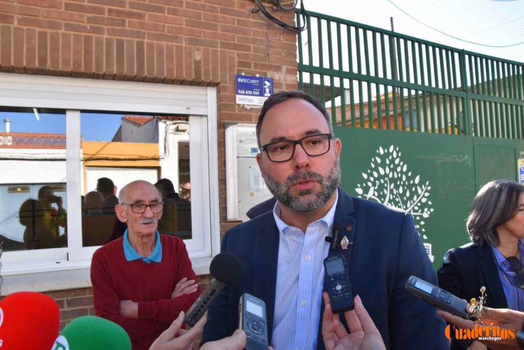 ayuntamiento compra parcela comedor embajadores 4