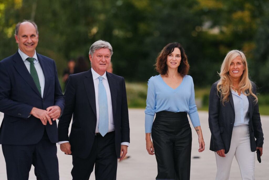 ayuso visita capgemini 1