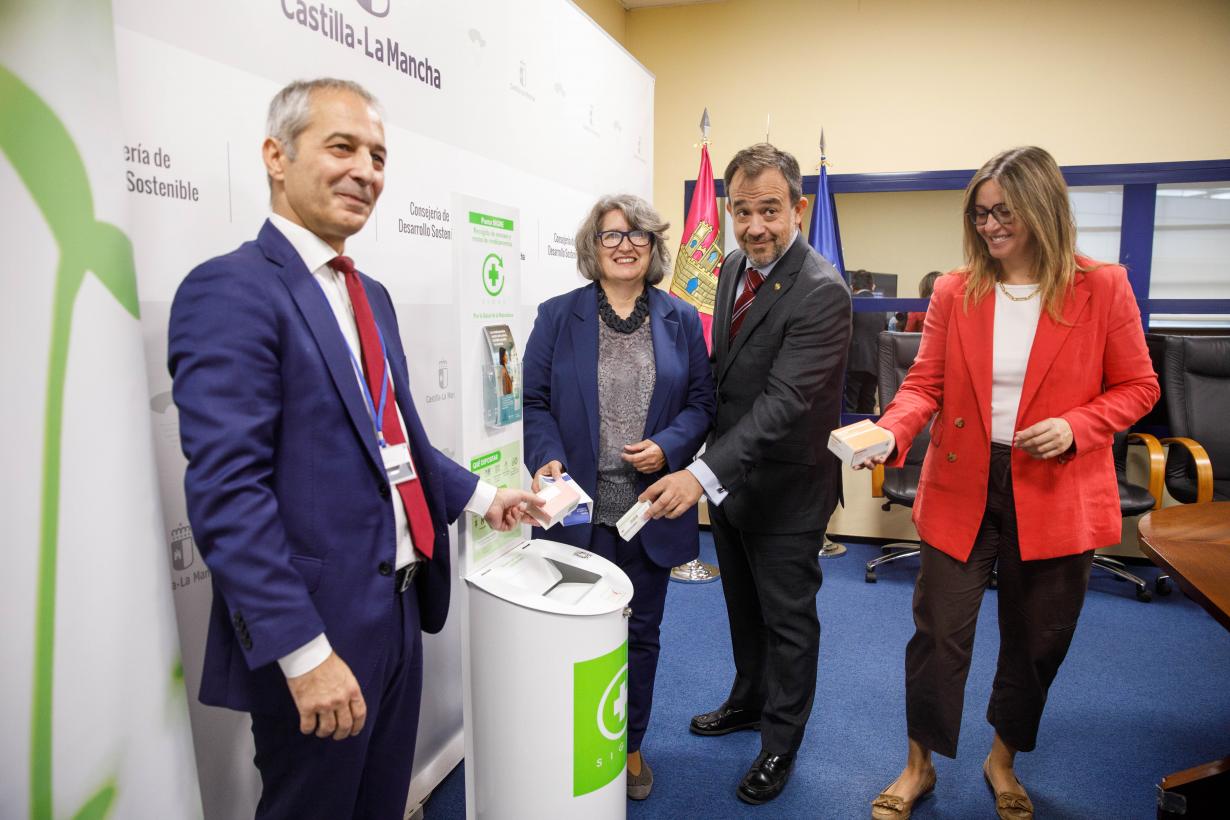Presentada la campaña ‘Buen Punto’ de SIGRE para fomentar la correcta recogida de medicamentos generados en los hogares